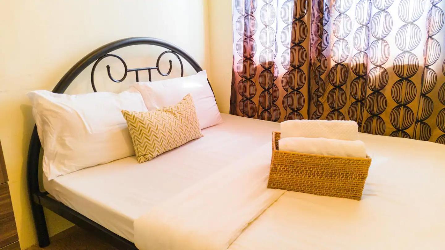 Kara'S Suite Cebu Esterno foto