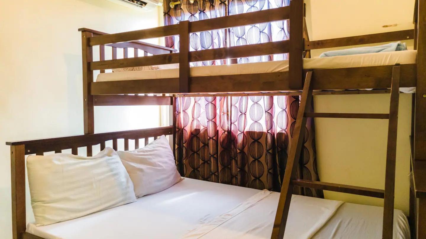 Kara'S Suite Cebu Esterno foto